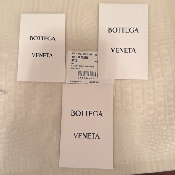 NWT Bottega Veneta Gold Mirror Padded Cassette Crossbody Bag - Picture 4 of 4